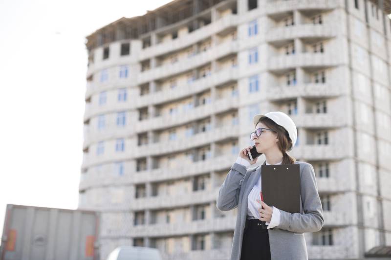 Décret tertiaire à Paris : comprendre les obligations pour les bâtiments professionnels