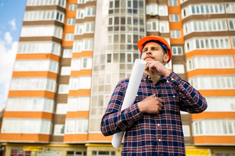 Découvrez comment rénover une copropriété sans forte hausse des charges grâce aux aides ANAH, MaPrimeRénov’ et aux économies d’énergie.